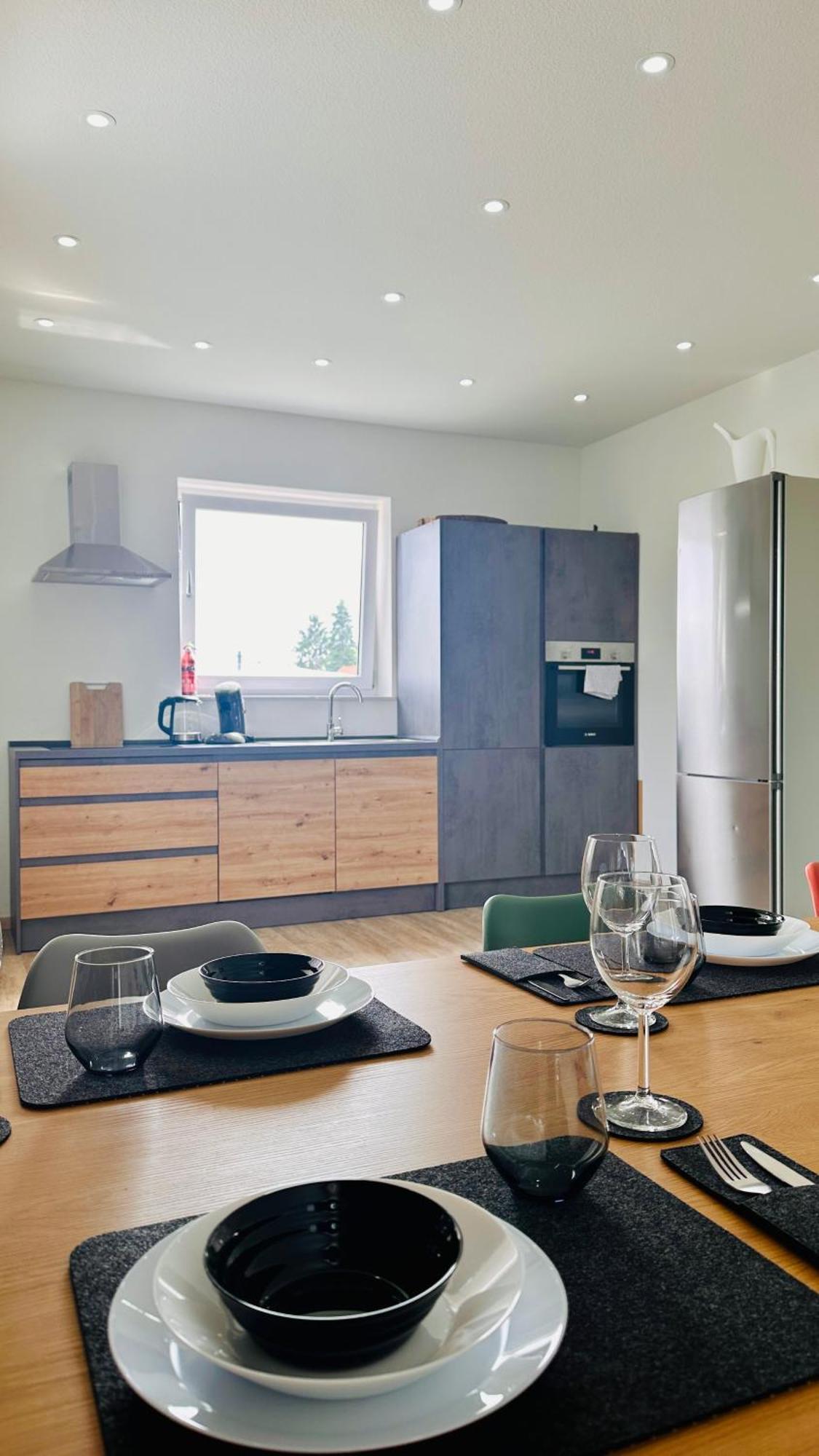Amao-Obsidian I 120Qm I Elegantes Business- & Familienapartment I 3 Schlafzimmer I Kingsize Betten Шванау Экстерьер фото