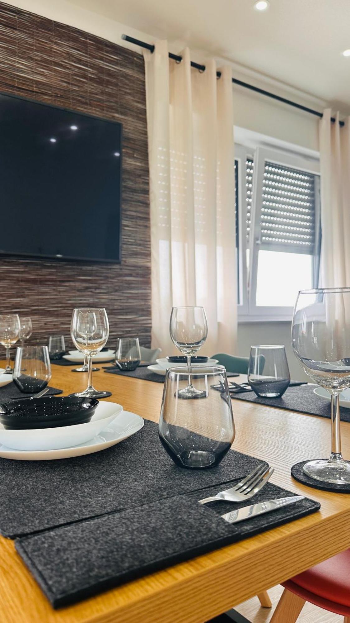 Amao-Obsidian I 120Qm I Elegantes Business- & Familienapartment I 3 Schlafzimmer I Kingsize Betten Шванау Экстерьер фото